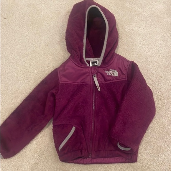 The North Face Maroon Hooded Fleece Jacket - Picture 1 of 2